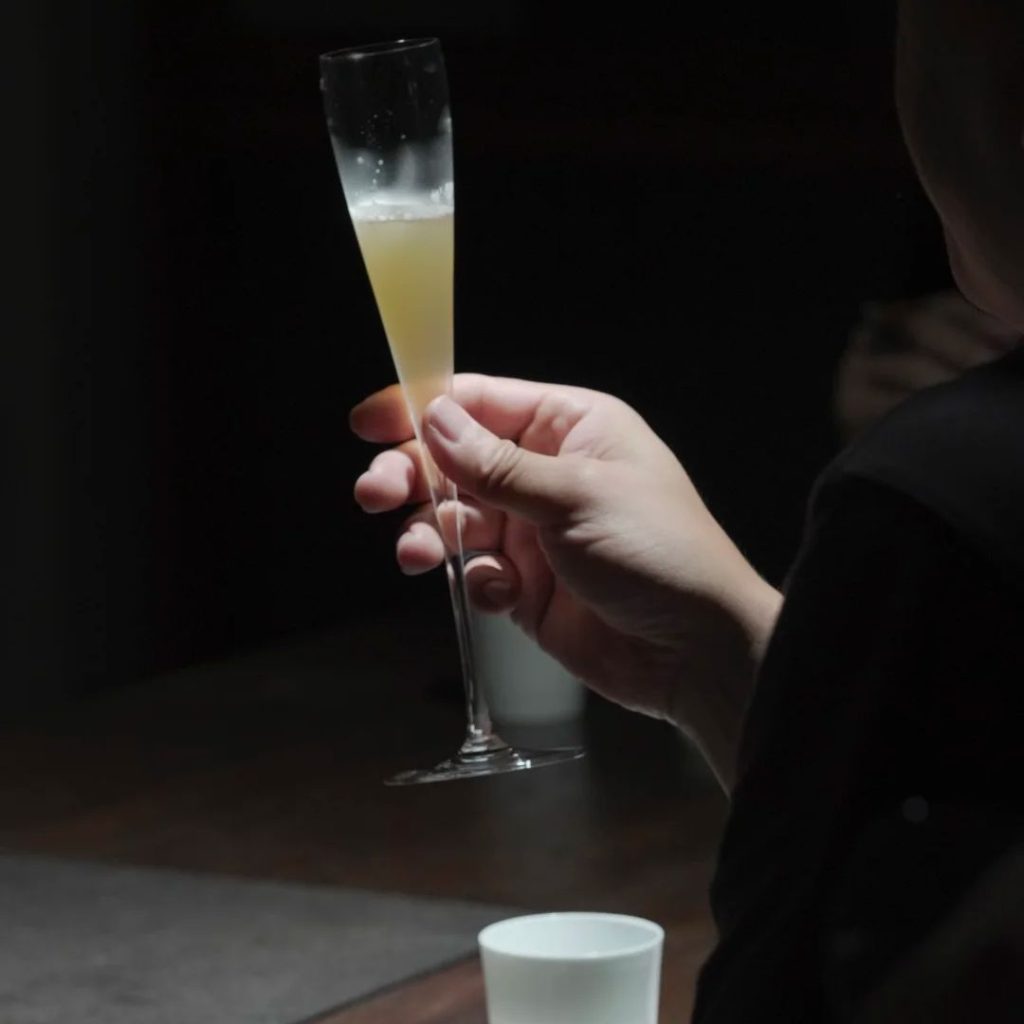 champagne glass​-32-Pivo