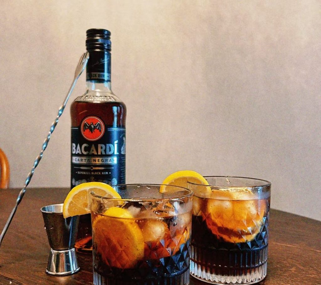 dark rum​-10-Cuba Libre