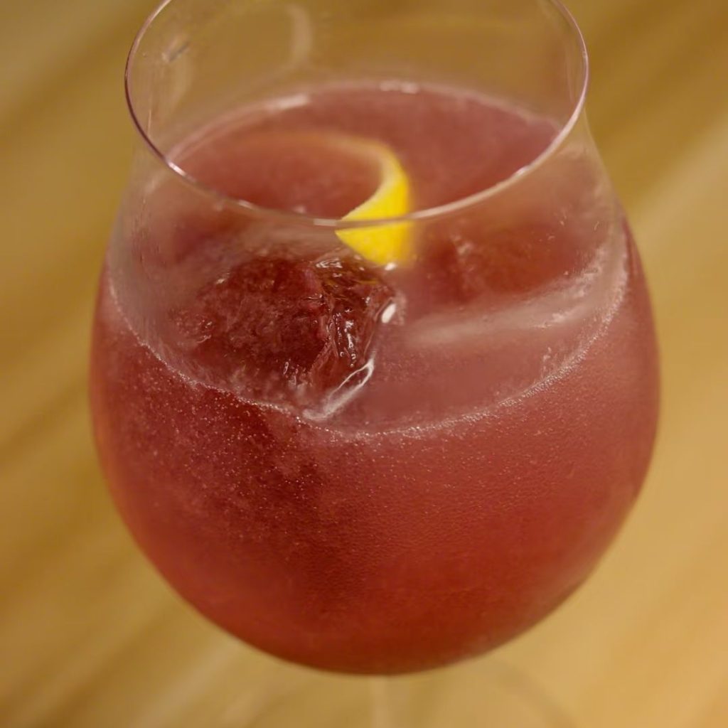 dark rum​-31-Grape Dark Rum Cocktail