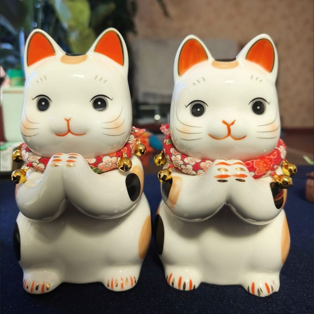 maneki neko cat