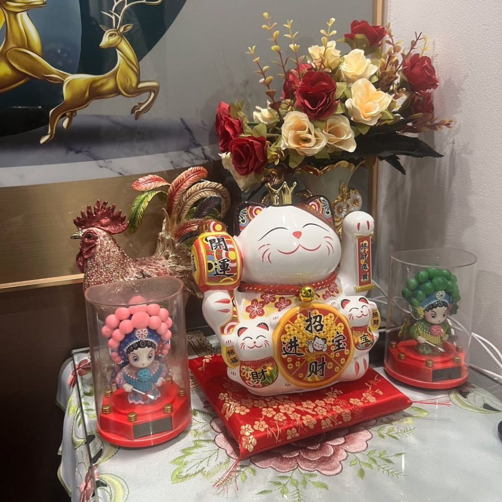 maneki neko cat