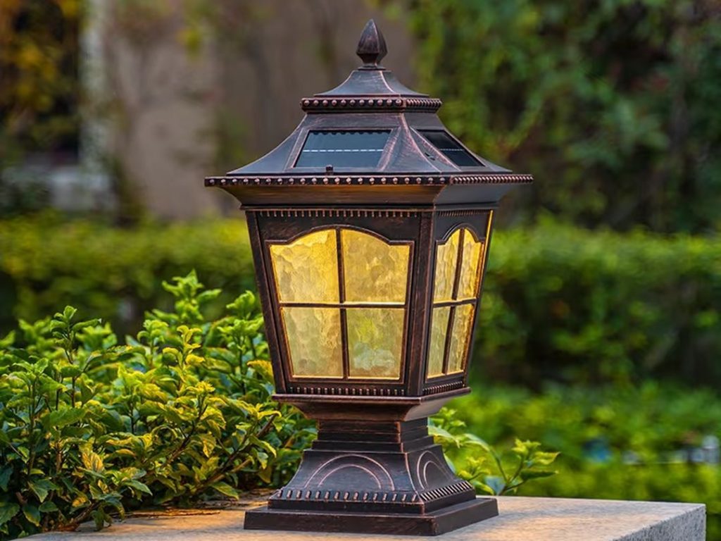 outdoor post lights​​-41-European solar-powered