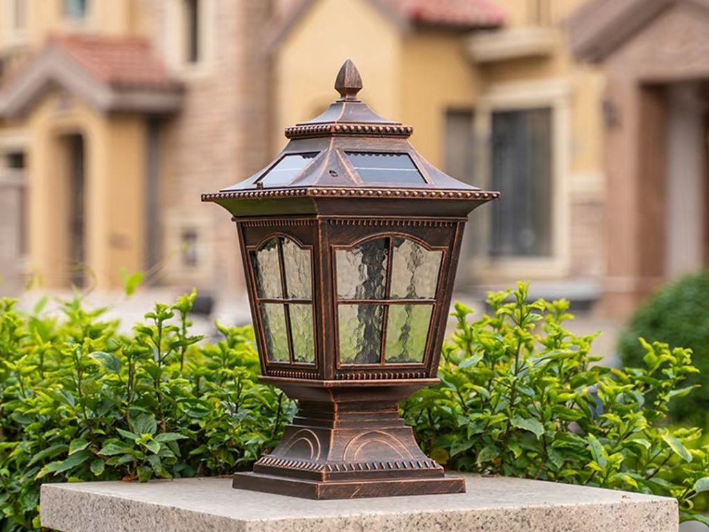 outdoor post lights​​-42-European solar-powered