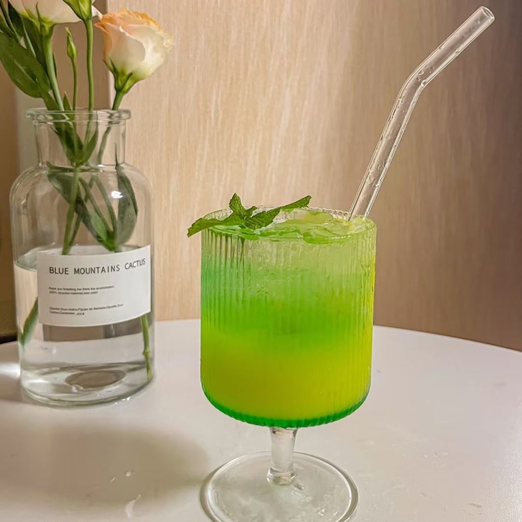 white rum​-20-Mint green white rum cocktail
