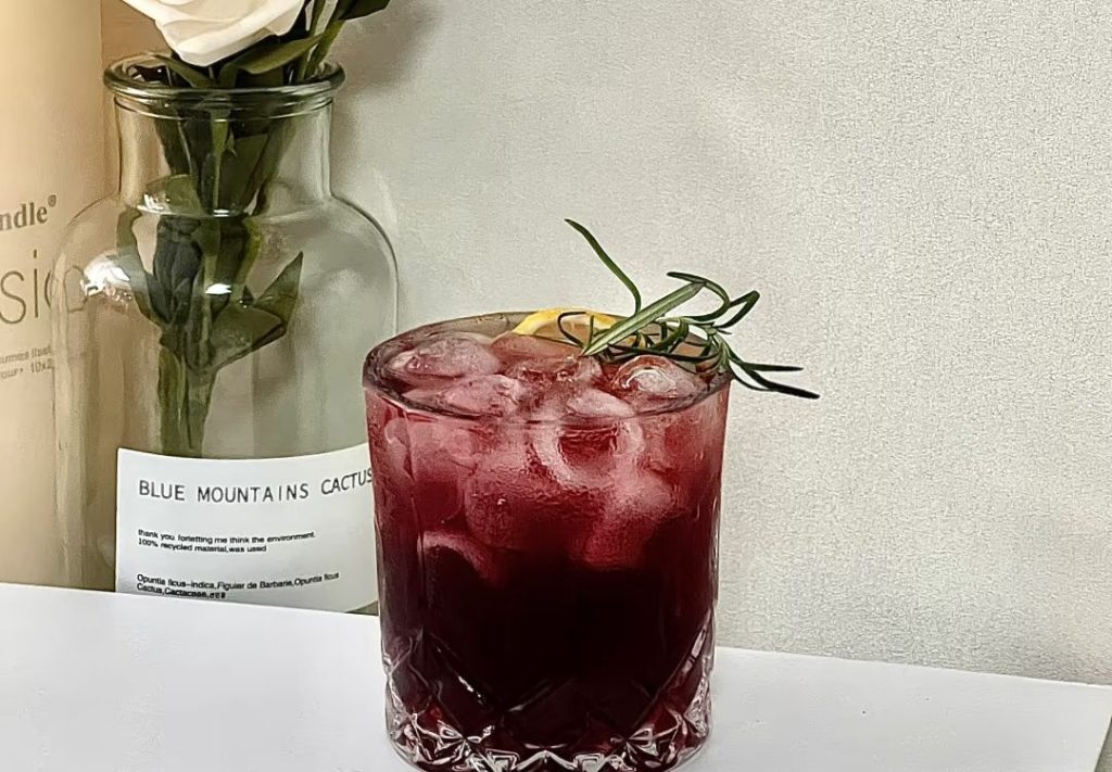 white rum​-23-Grape white rum cocktail