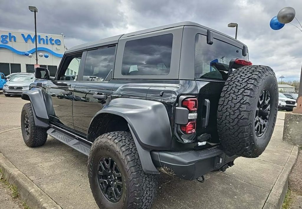 Buying a used ford bronco? 6 Must-Know Tips to Avoid Hidden Issues & Save Money 18 Ford Bronco-17-Key wear-and-tear components