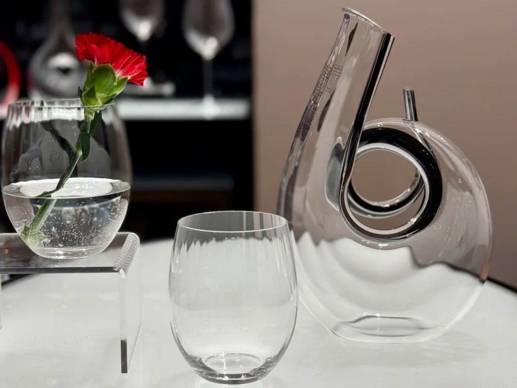 25 Best stemless wine glasses for casual sipping and entertaining 19 Stemless Wine Glasses-19-Riedel 'O' Universal Stemless Collection