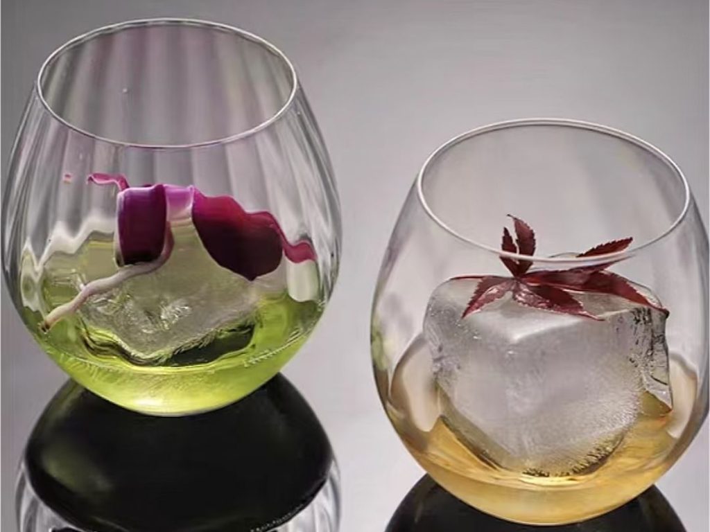 25 Best stemless wine glasses for casual sipping and entertaining 35 Stemless Wine Glasses-35-Japanese-crafted