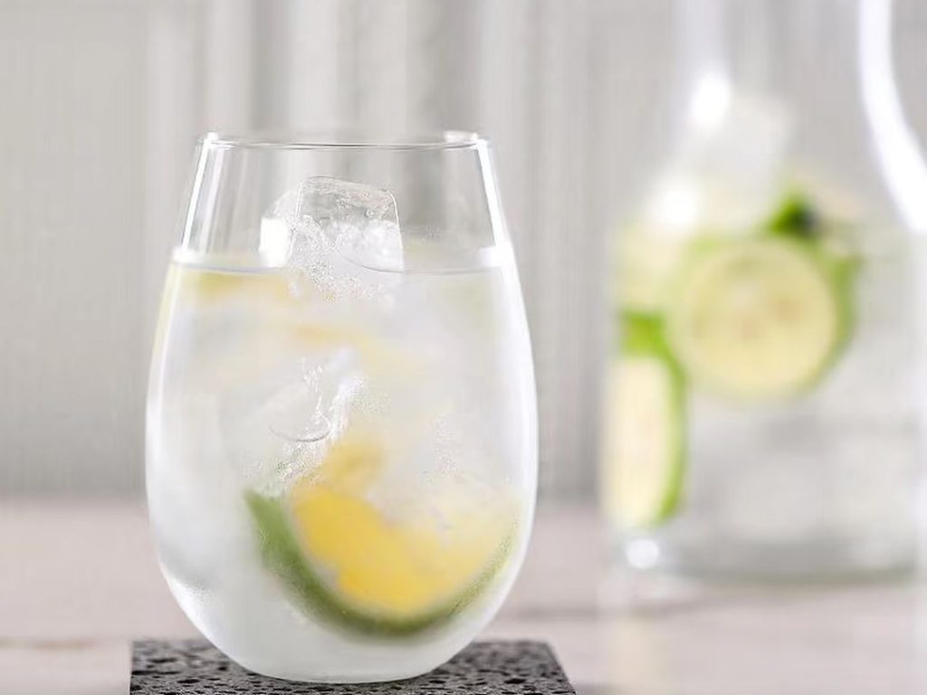 25 Best stemless wine glasses for casual sipping and entertaining 5 Stemless Wine Glasses-4-Krosno