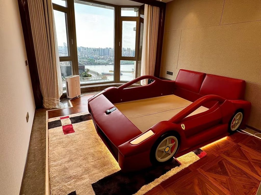 car bed​-1-Ferrari-shaped