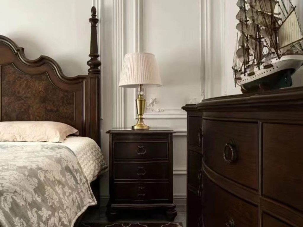 four poster bed​-16-American Vintage