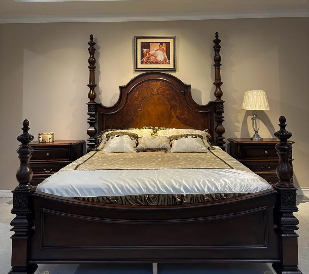 four poster bed​-43-​​Retro American King-Size