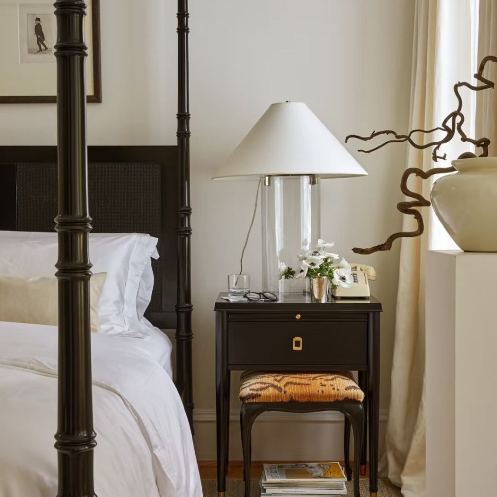 four poster bed​-6-JOSH YOUNG