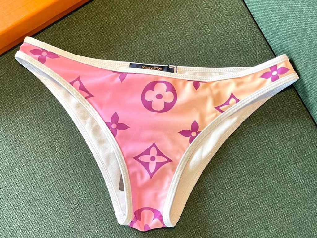 Help me rank these 15 pink bikinis! which would you wear to coachella? 47 pink bikini-46-LV gradient