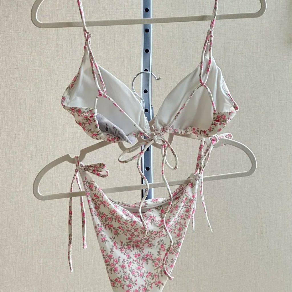 pink bikini​-37-Ginatricot pink ditsy floral bikini