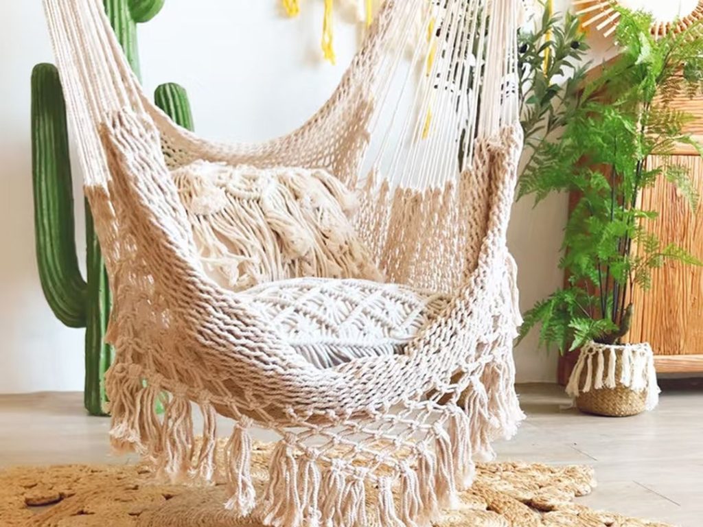 swinging hammock chair-4-​Tassel-Adorned