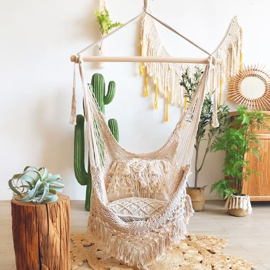 swinging hammock chair-5-​Tassel-Adorned