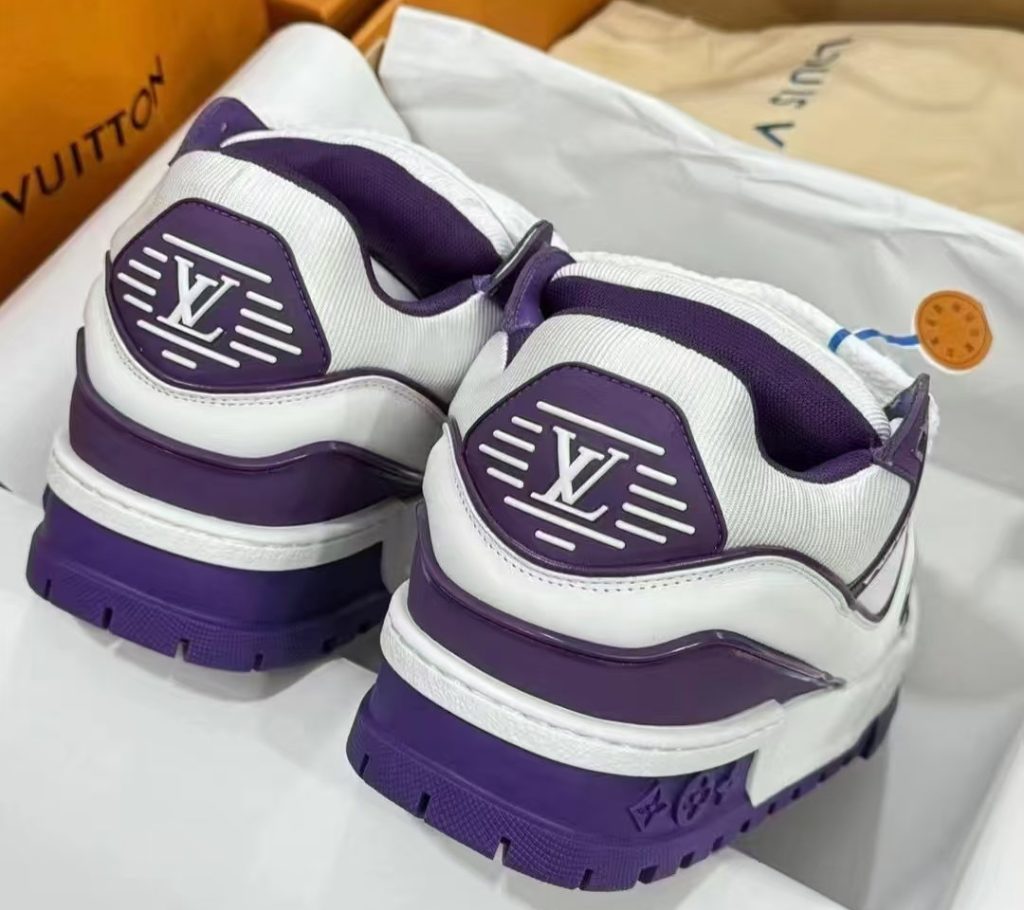SPOTTING fake reps shoes: 7 Essential Tips You Need To Know 13 Reps shoes-12-Fake LV Shoes