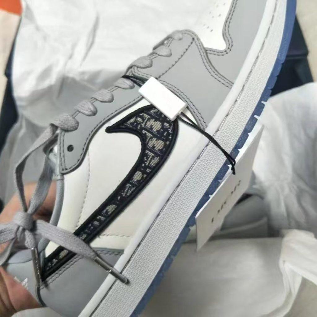 SPOTTING fake reps shoes: 7 Essential Tips You Need To Know 7 Reps shoes-6-Nike x Dior AJ1