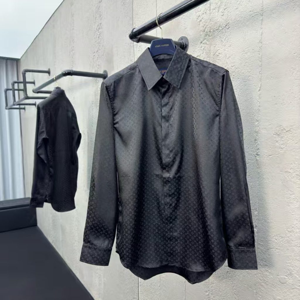 black blouse​-11-LOUIS VUITTON-ladies