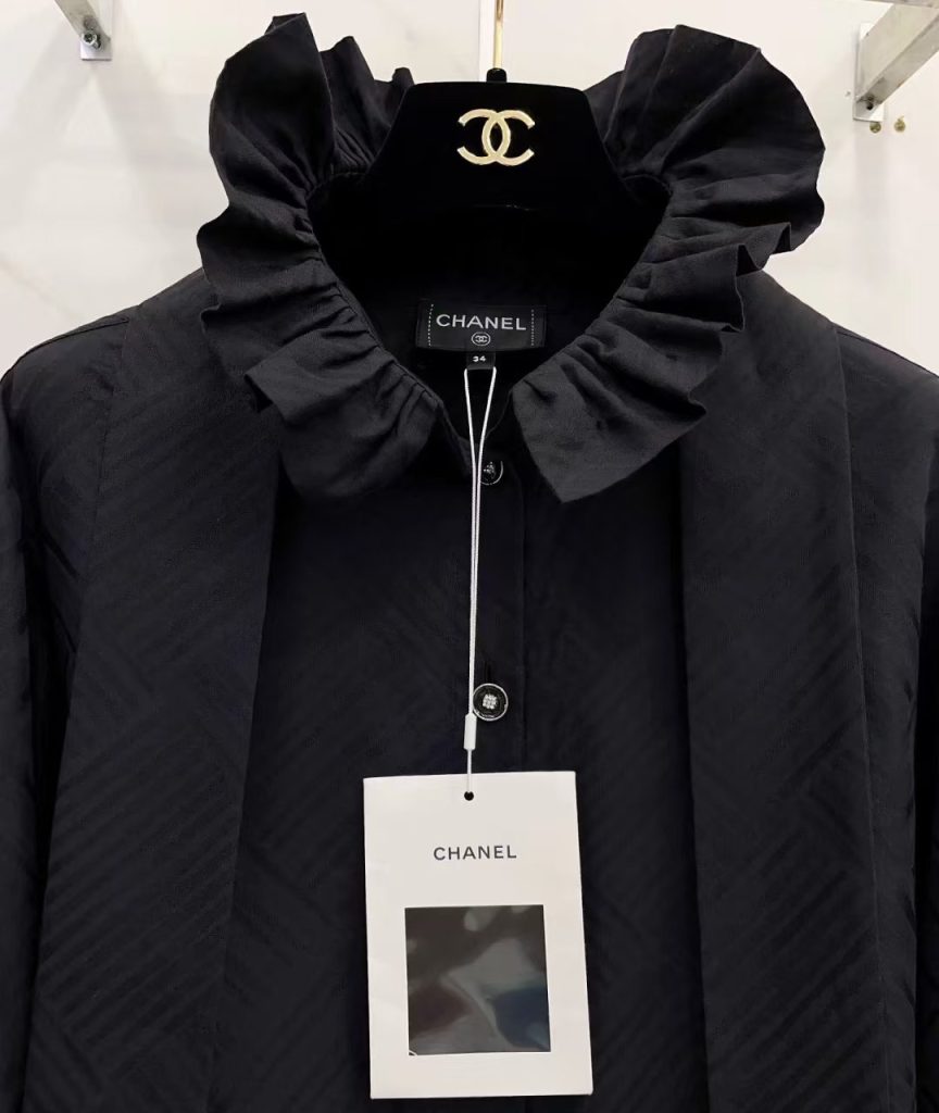 black blouse​-33-Chanel 23B